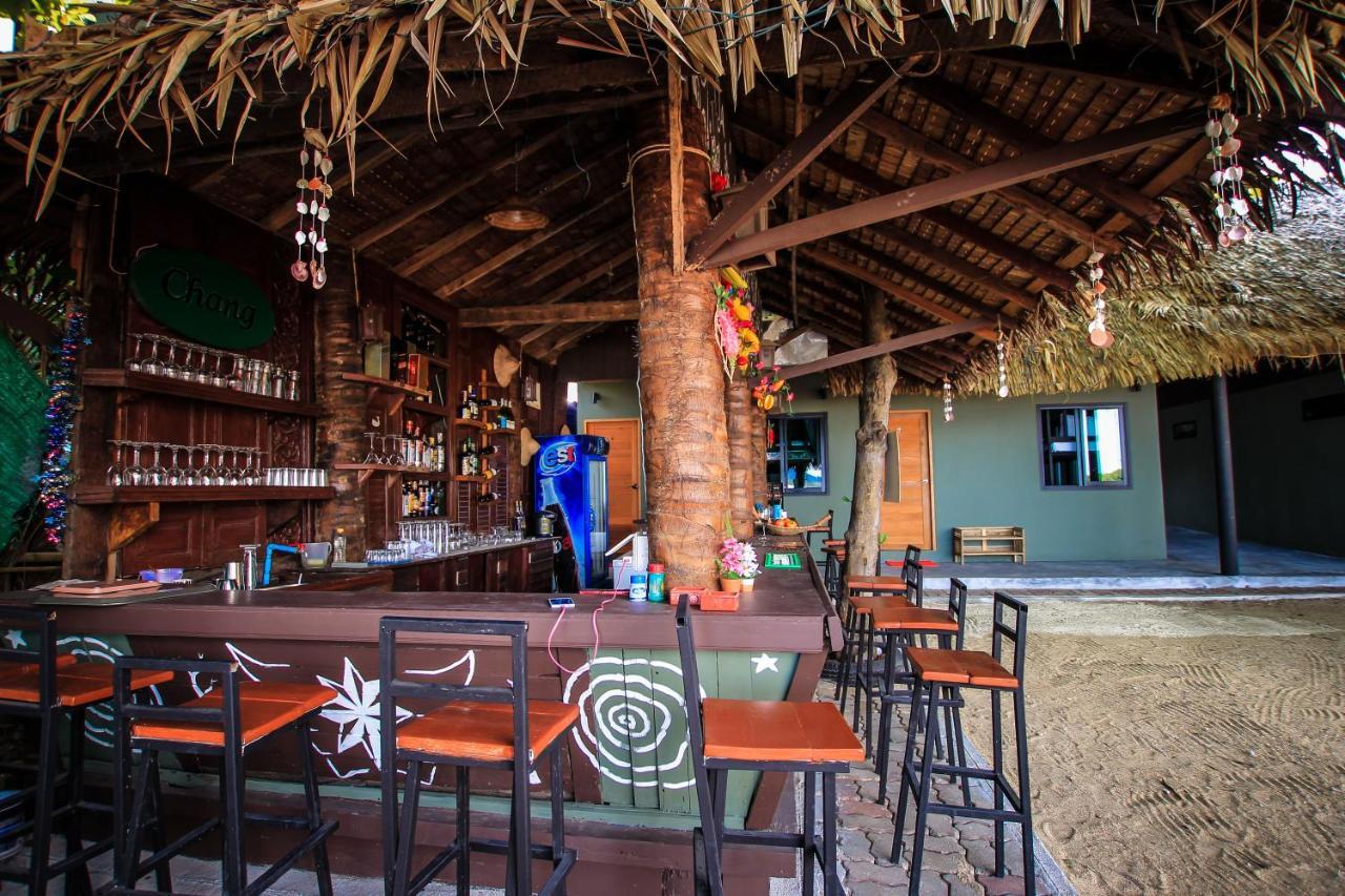 Bandon Beach Bar & Hostel (Adults Only) Lamai Beach  Exterior foto